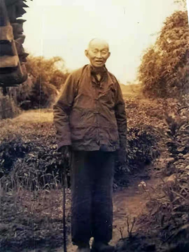 红春社区：追忆红春名人 传承红春精神